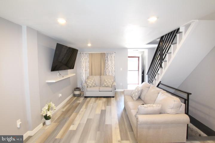 HOLMESBURG - Residential