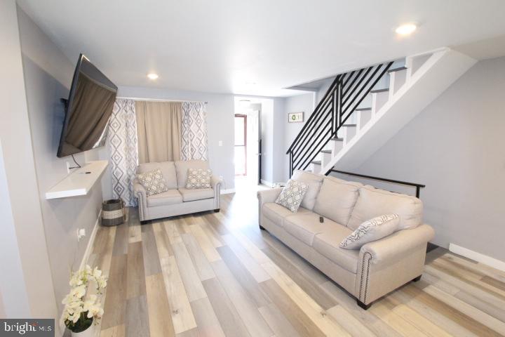 HOLMESBURG - Residential