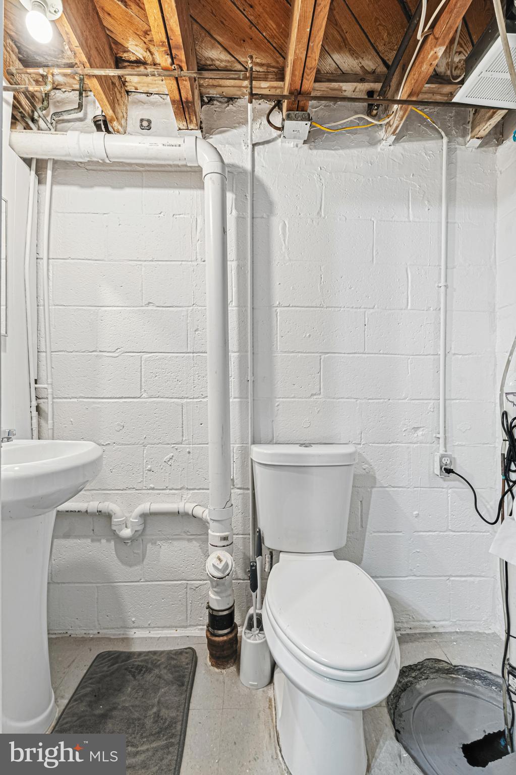 DUNDALK - Residential Lease