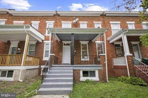 Townhouse For Sale - 3030 Windsor Avenue<br/> BALTIMORE, MD 21216