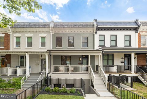 2422 NORTH CAPITOL STREET NW WASHINGTON DC 20002