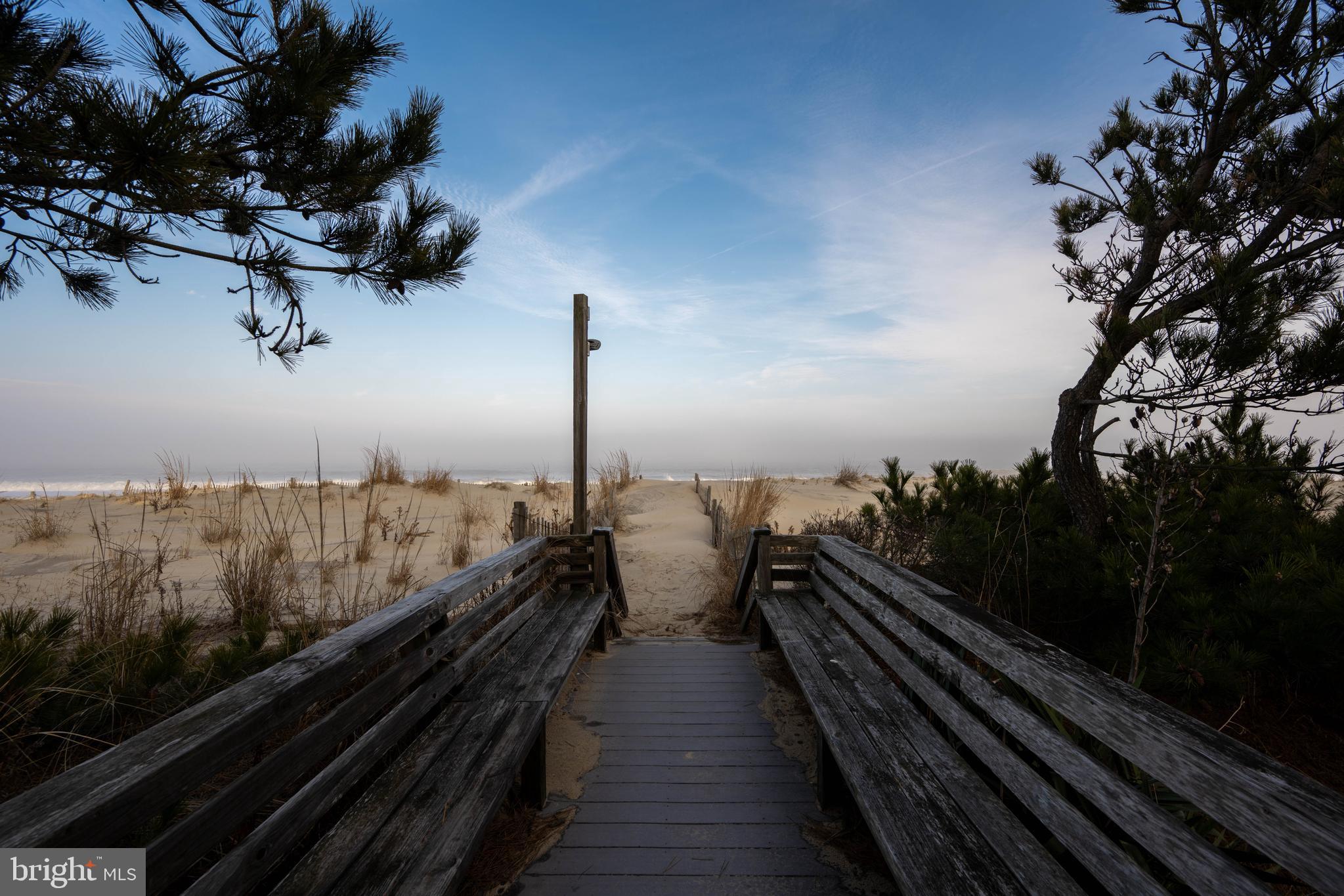 SEASIDE VILLAS - Residential