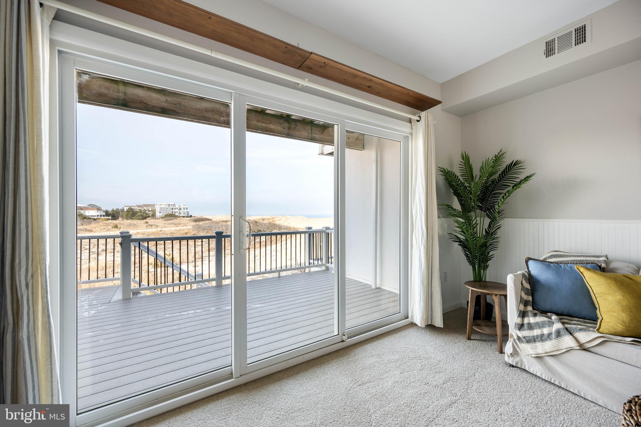 SEASIDE VILLAS - Residential