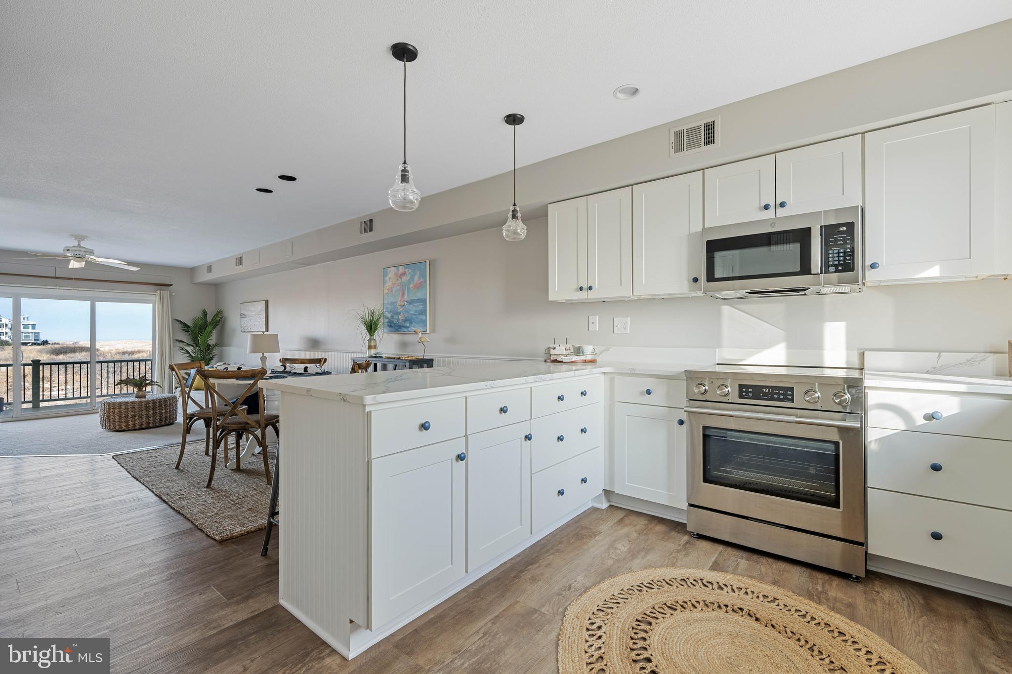 SEASIDE VILLAS - Residential