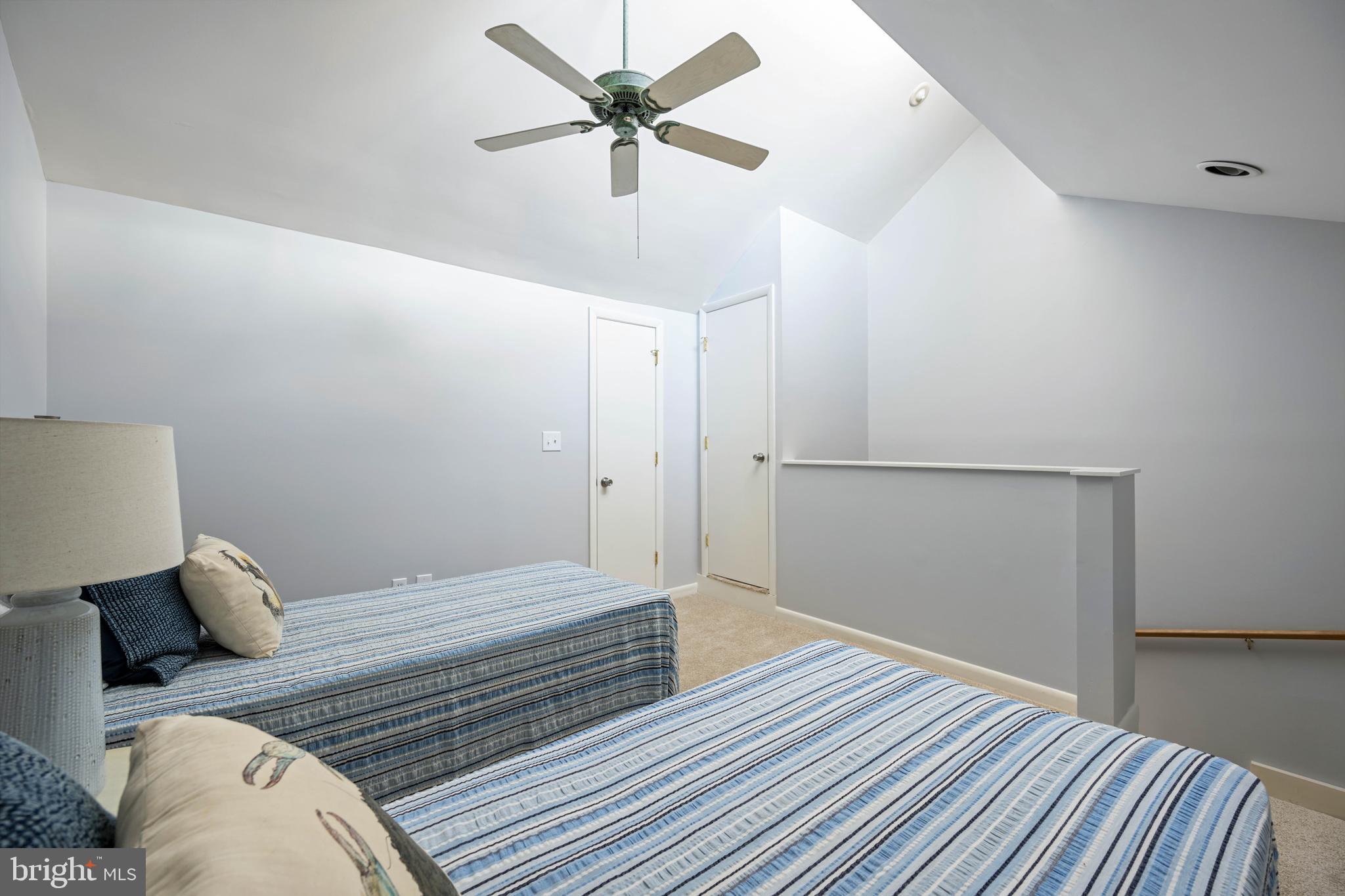 SEASIDE VILLAS - Residential