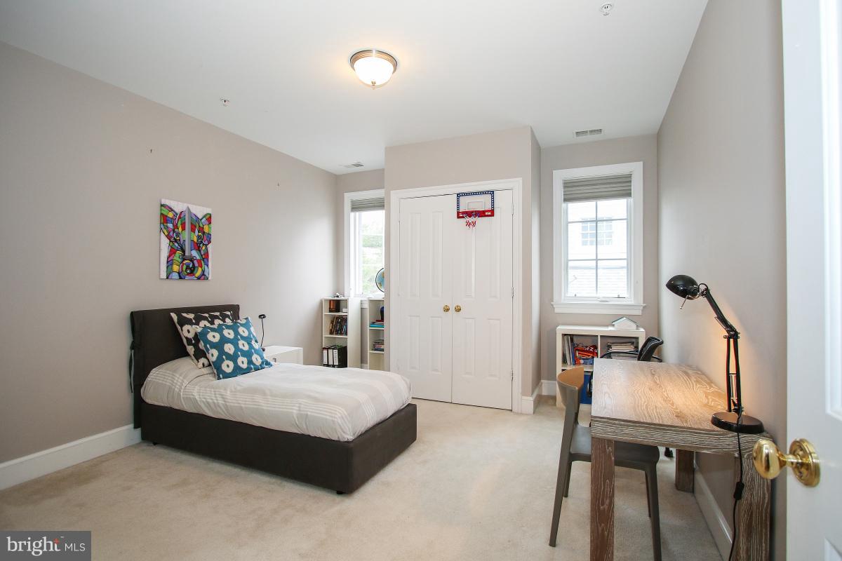 WEST CHEVY CHASE HEIGHTS - Residential