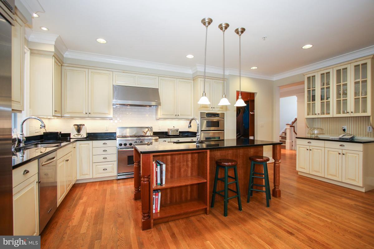 WEST CHEVY CHASE HEIGHTS - Residential