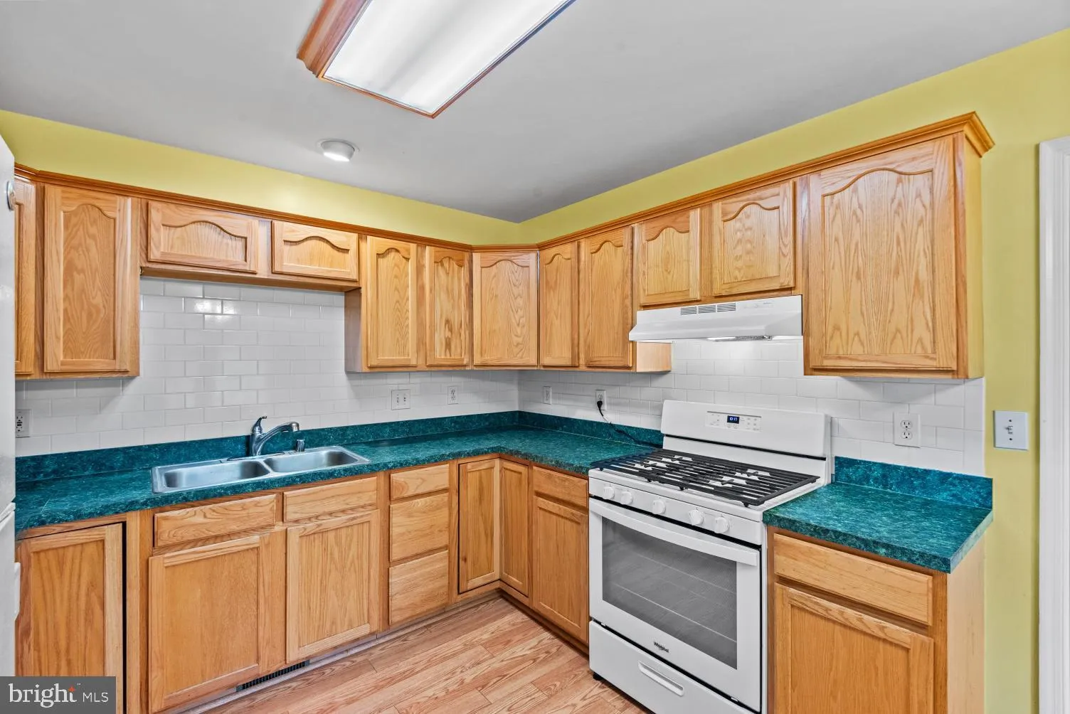 Colonial Beach, Virginia 22443, United States, 4 Bedrooms Bedrooms, ,3 BathroomsBathrooms,Residential,Active,122440