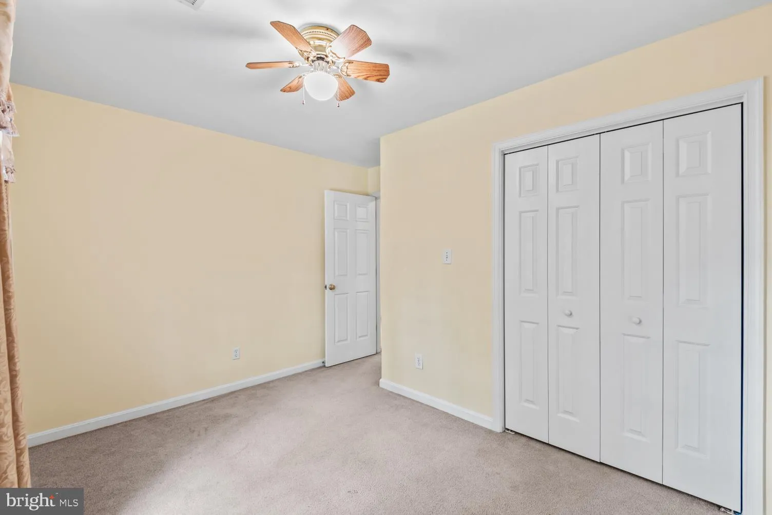 Colonial Beach, Virginia 22443, United States, 4 Bedrooms Bedrooms, ,3 BathroomsBathrooms,Residential,Active,122440