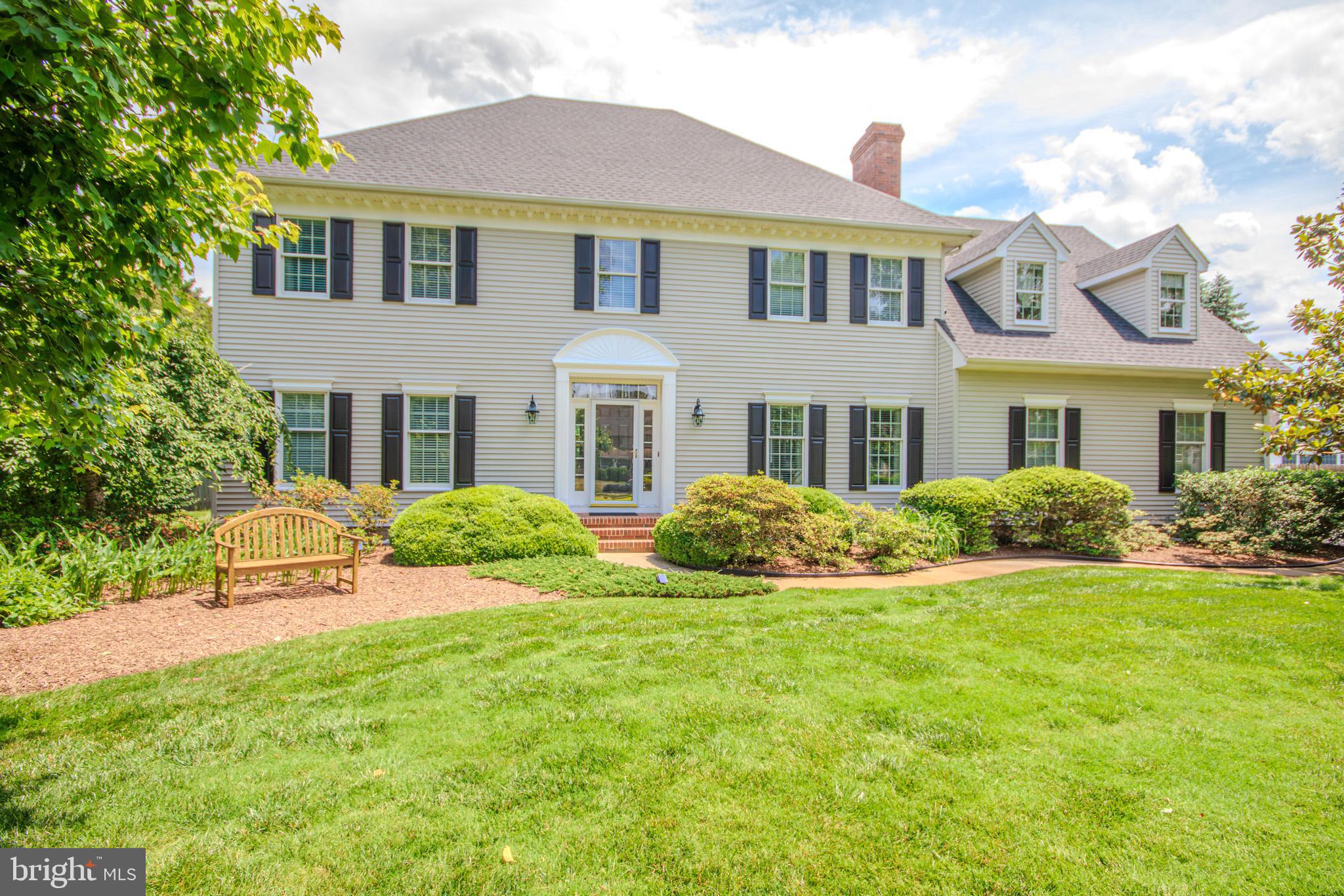 5521 DUNFRIES COURT