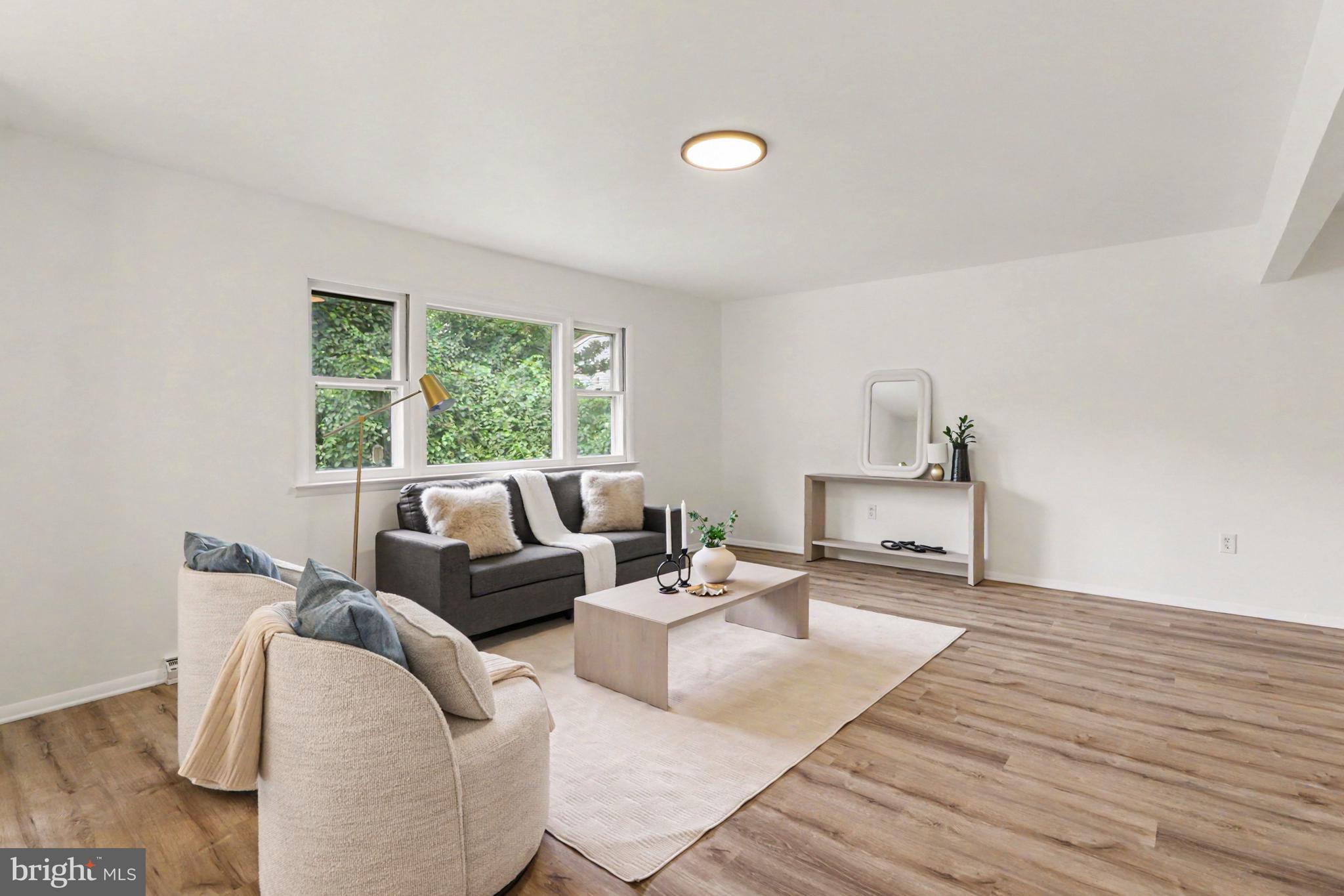 1706 PATRICIA COURT