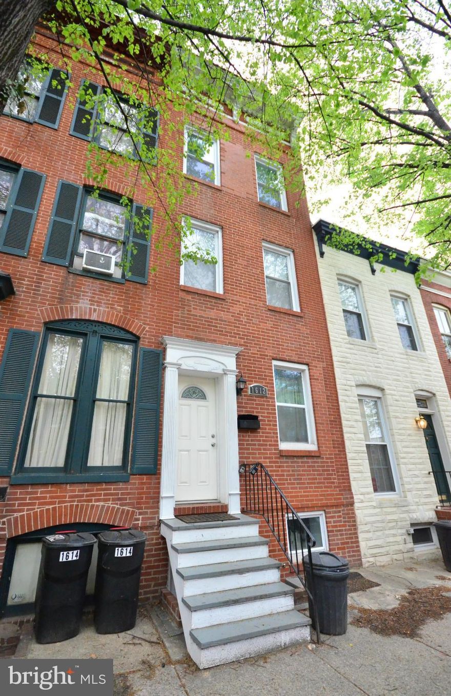 Renovated 5 bedroom/ 4 and half bath in Fed Hill.  Large kitchen with granite countertops, stainless appliances and wine fridge. Newer hardwood floors throughout and generous sized beds/bathrooms.  Fully finished basement with a full bath, bedroom and common space. Relax on the large rear deck as well.  Don't miss this one!  Will go quick!!!