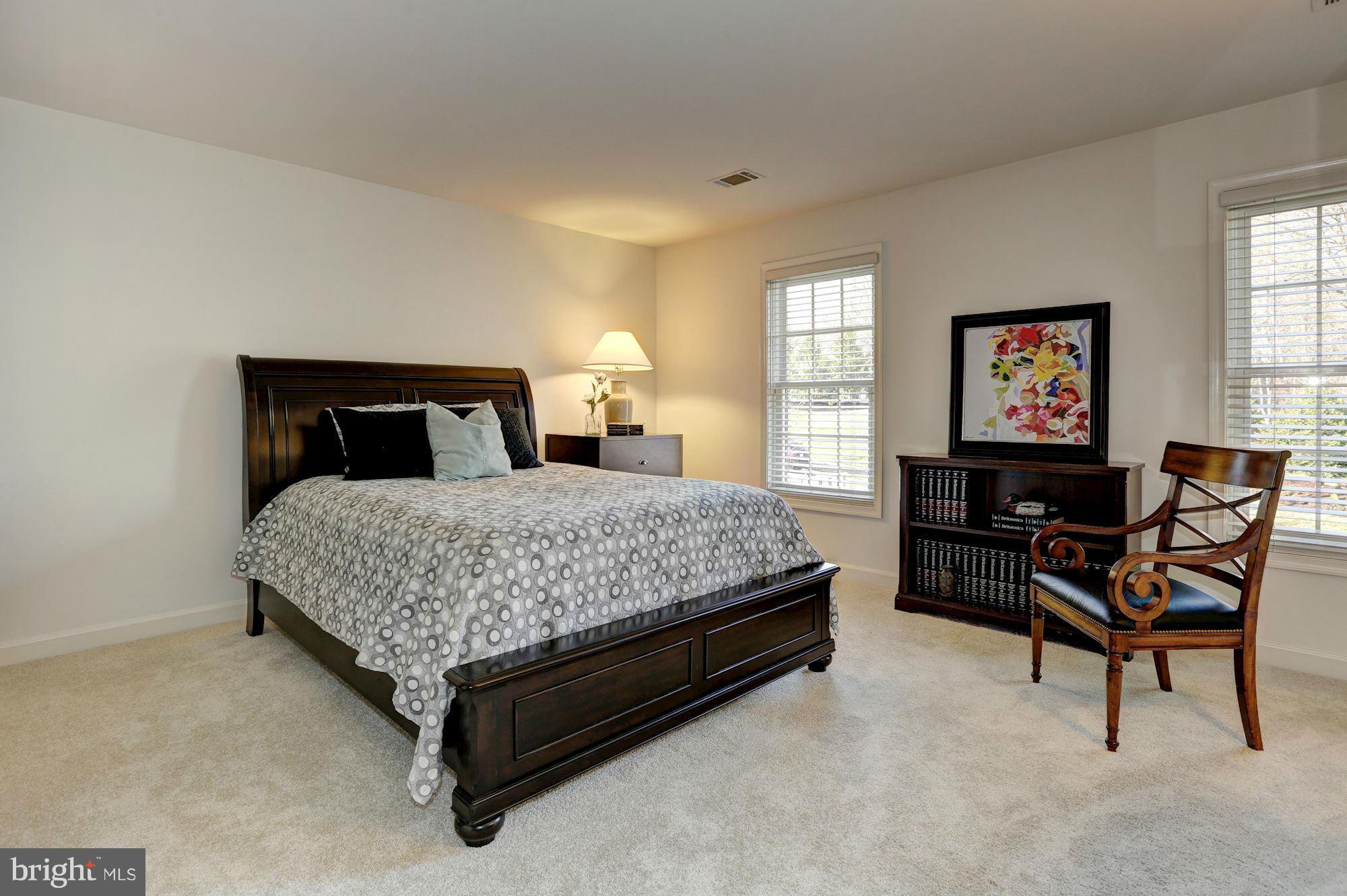 RIVER FALLS - Residential