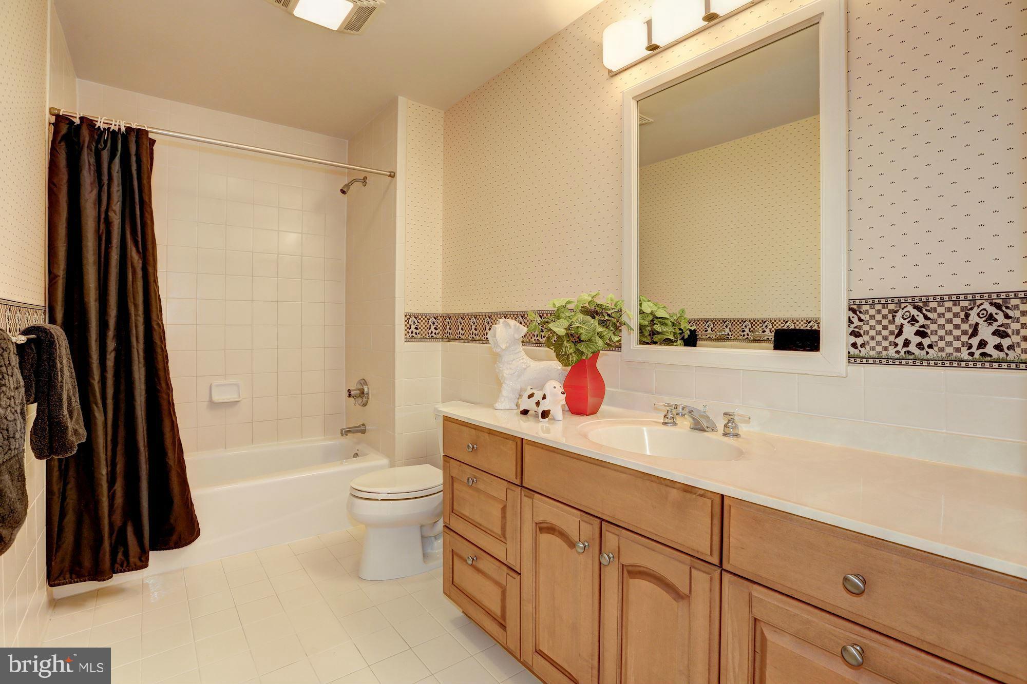 RIVER FALLS - Residential