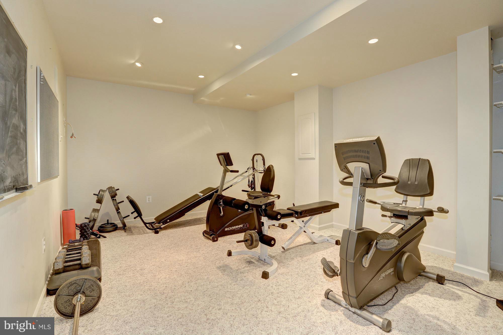 RIVER FALLS - Residential