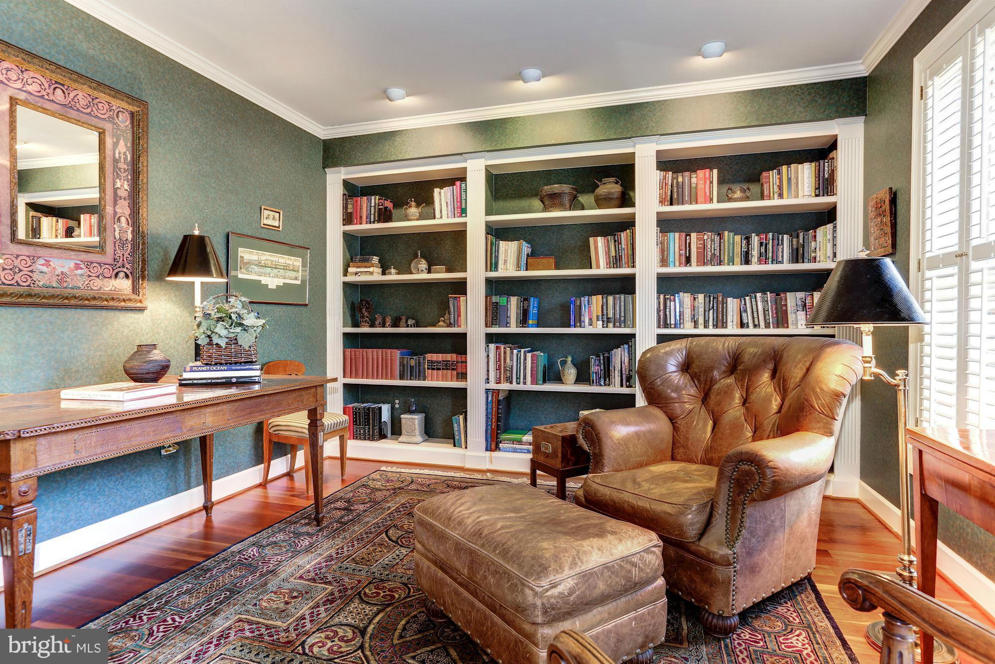 RIVER FALLS - Residential