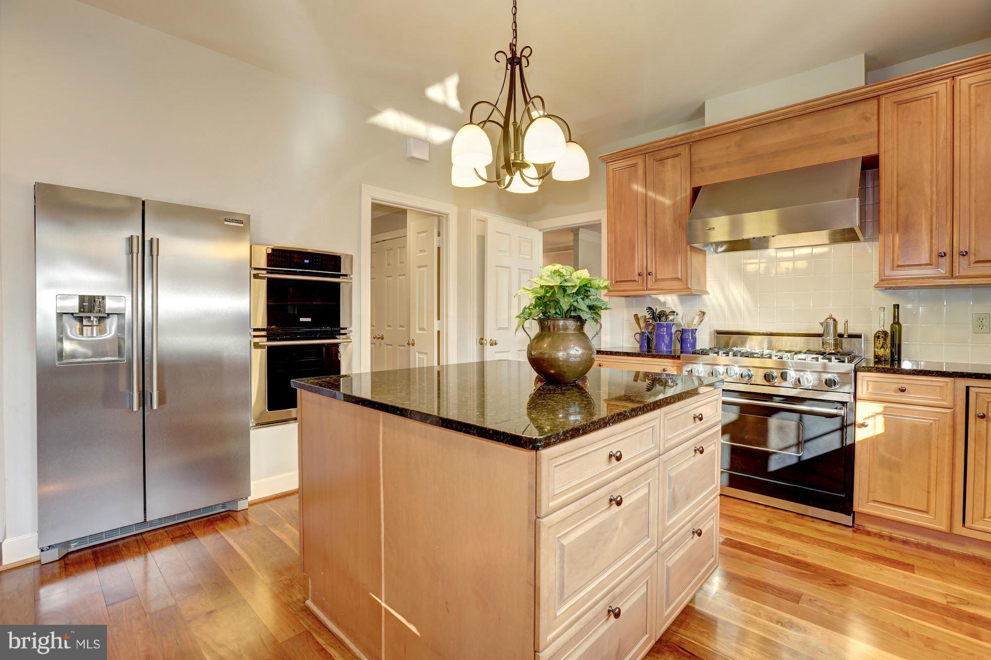 RIVER FALLS - Residential