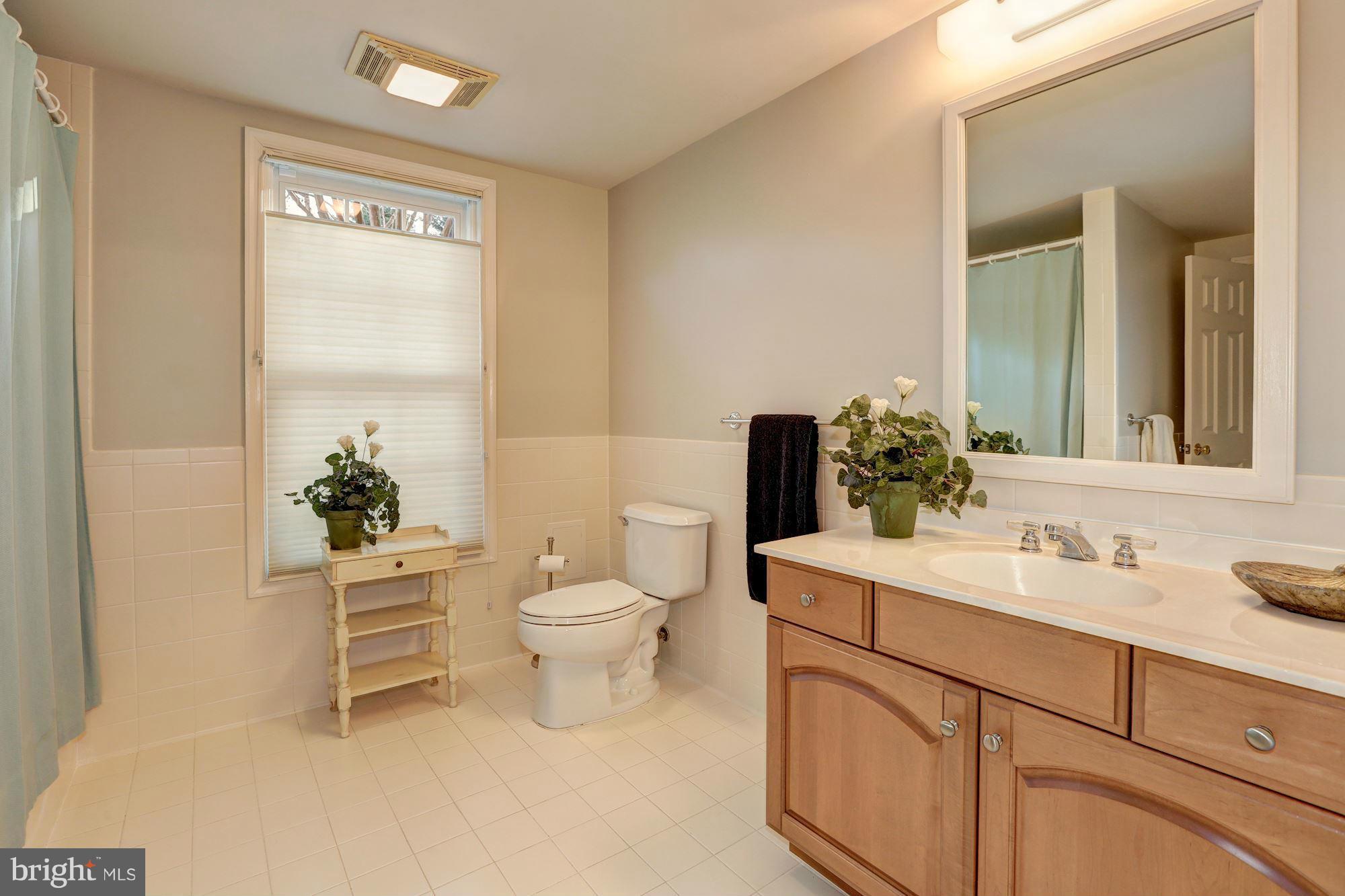 RIVER FALLS - Residential