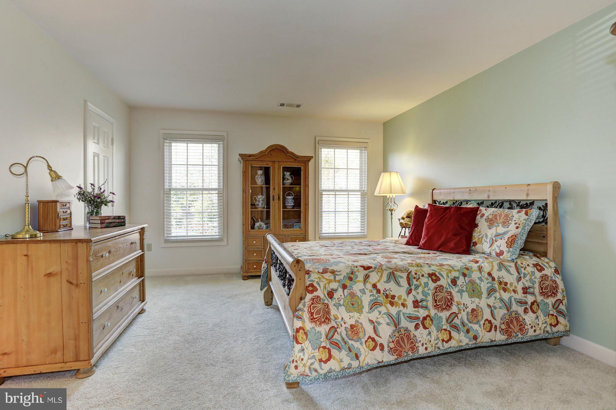 RIVER FALLS - Residential