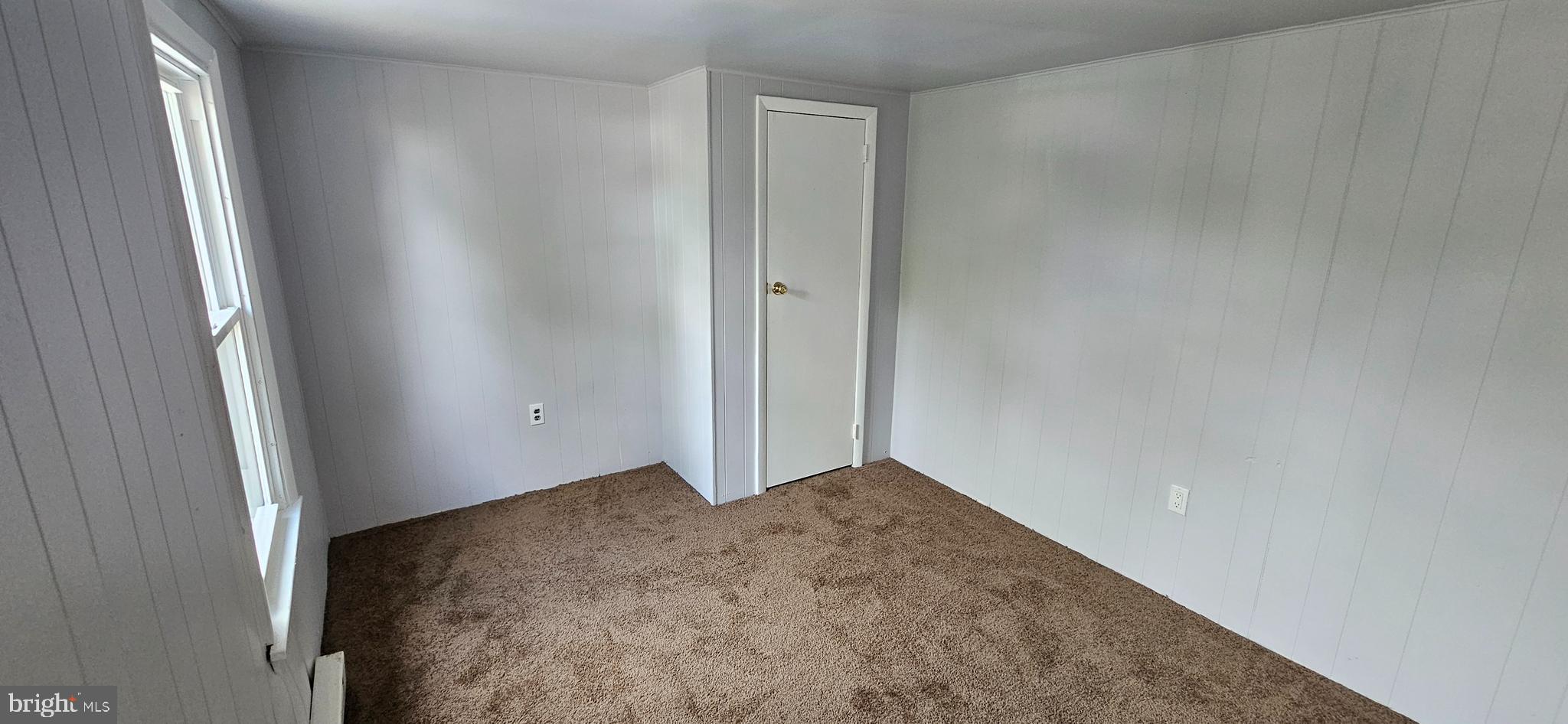 COMMONS OF MIDDLET - Residential Lease