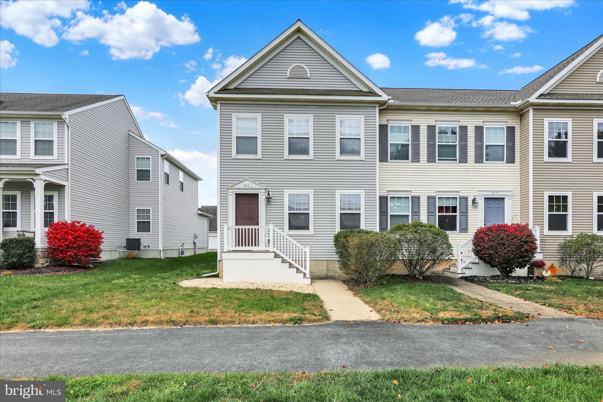 CASTLETON - Residential