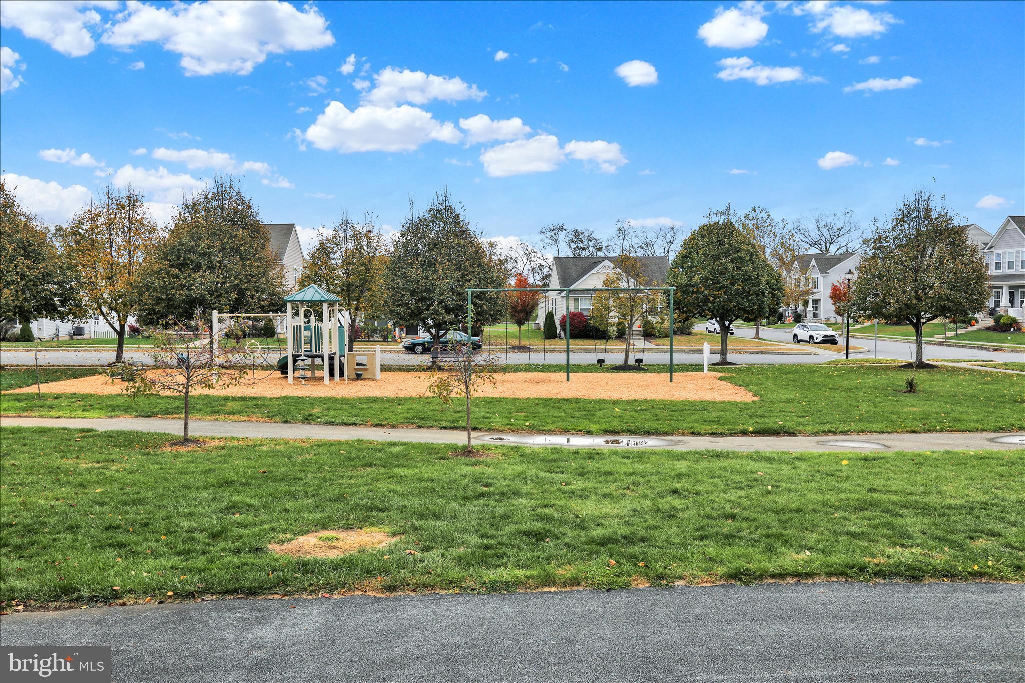 CASTLETON - Residential