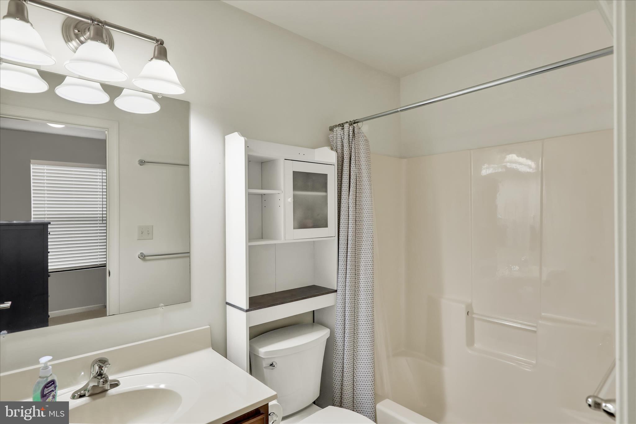 CASTLETON - Residential