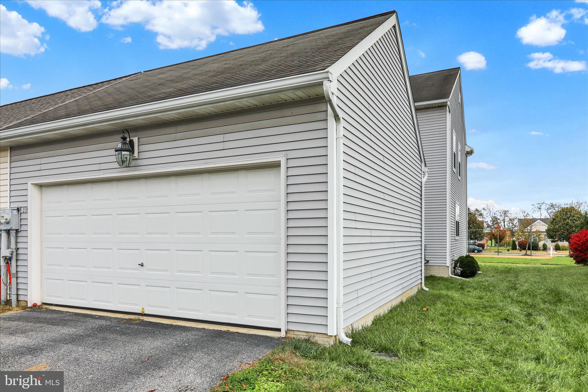 CASTLETON - Residential