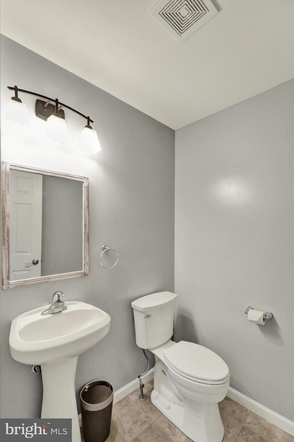 CASTLETON - Residential