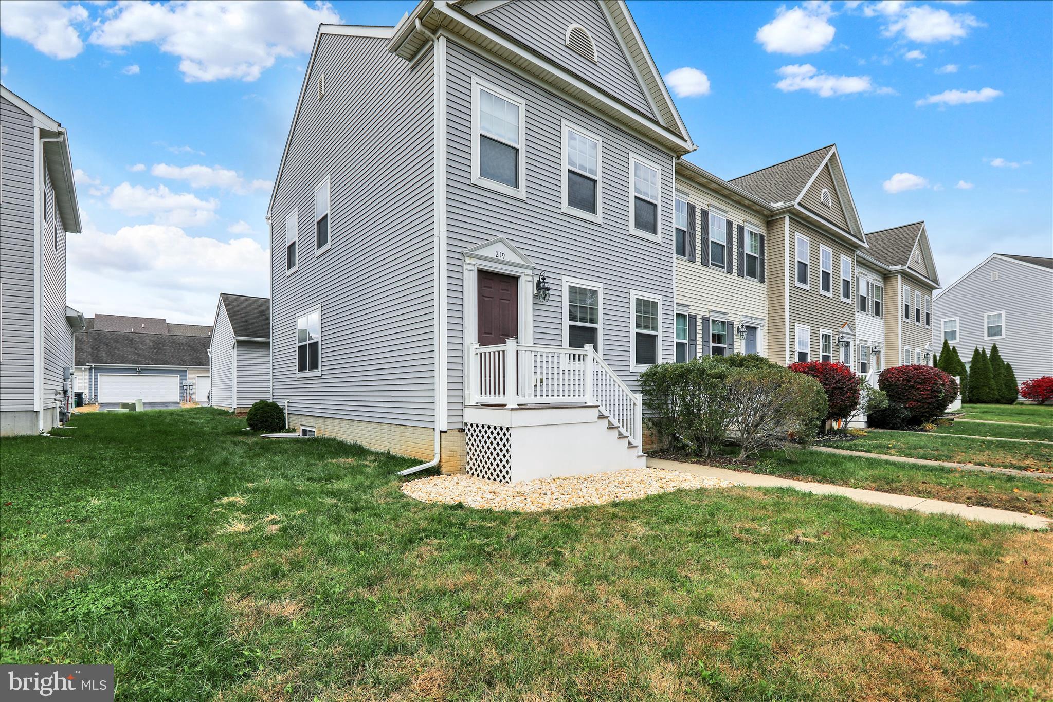 219 HEATHERSAGE DRIVE