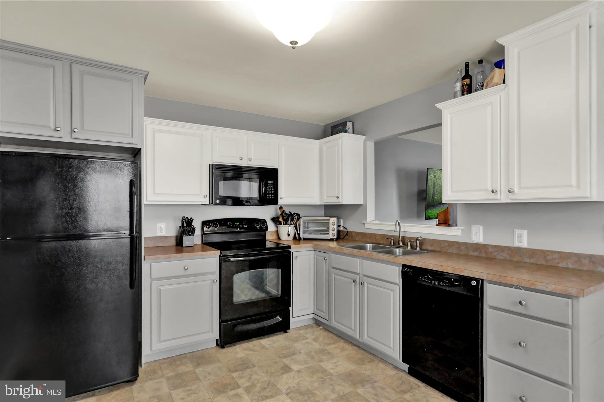 CASTLETON - Residential