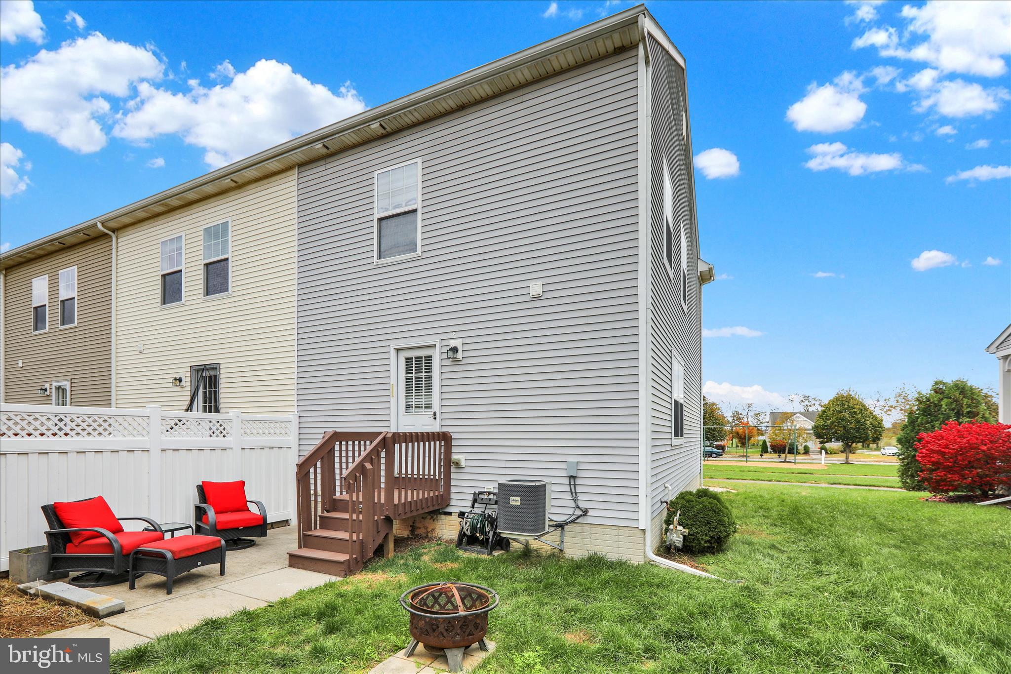 CASTLETON - Residential