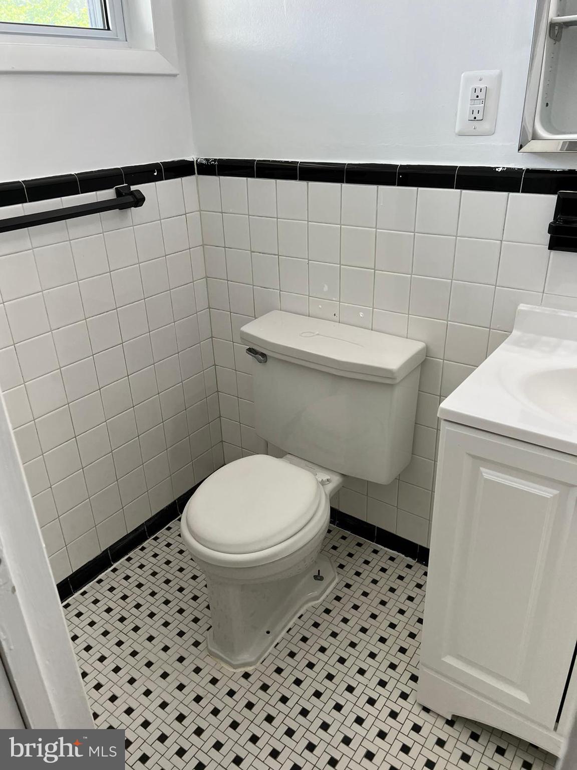 BETHESDA OVERLOOK - Residential Lease