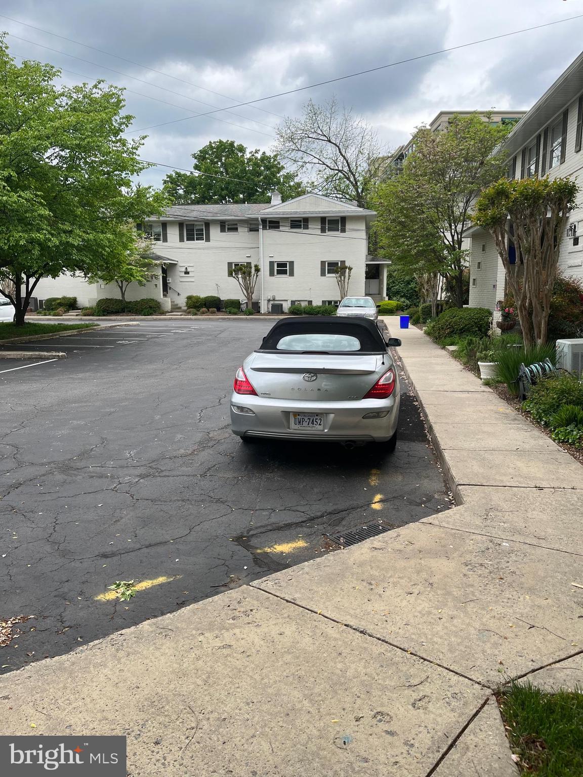 BETHESDA OVERLOOK - Residential Lease