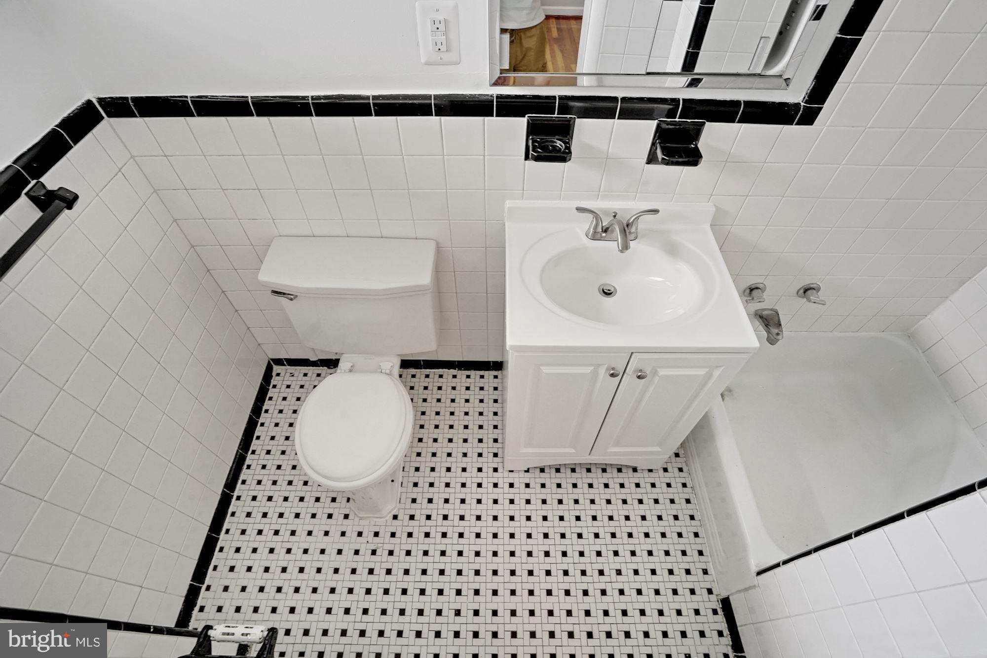 BETHESDA OVERLOOK - Residential Lease