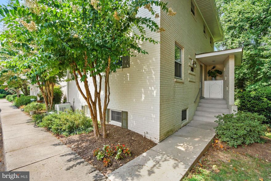 Spacious updated end unit town house with walkout basement that could be an in-law suite with full bath and wet bar.  Conveniently located with bus service. Biking distance to National Institutes of Health, Suburban Hospital and Walter Reed Medical Center. Four Bedrooms and 3 full baths.  Near Medical center metro stop.