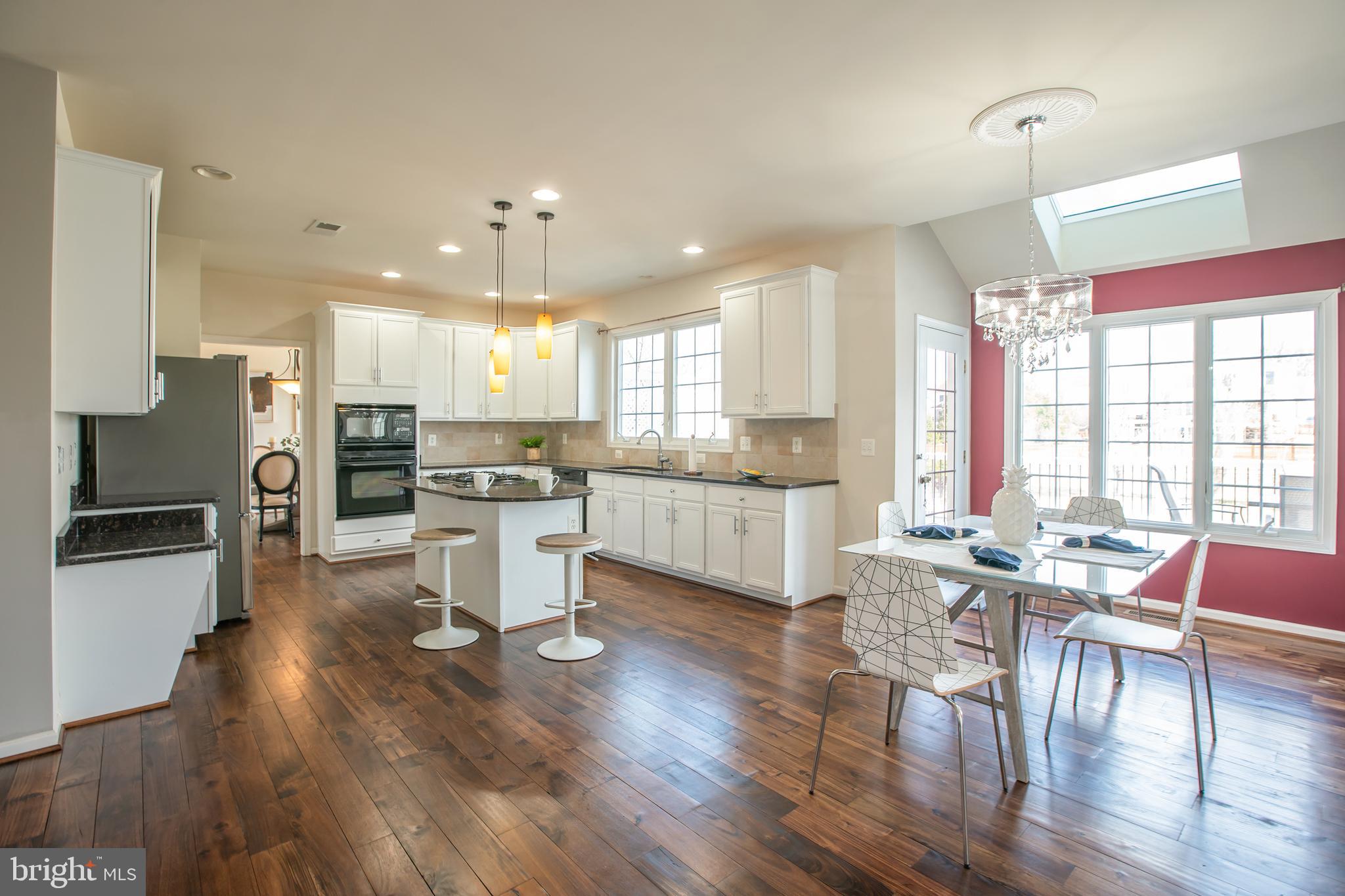 LOUDOUN VALLEY ESTATES - Residential