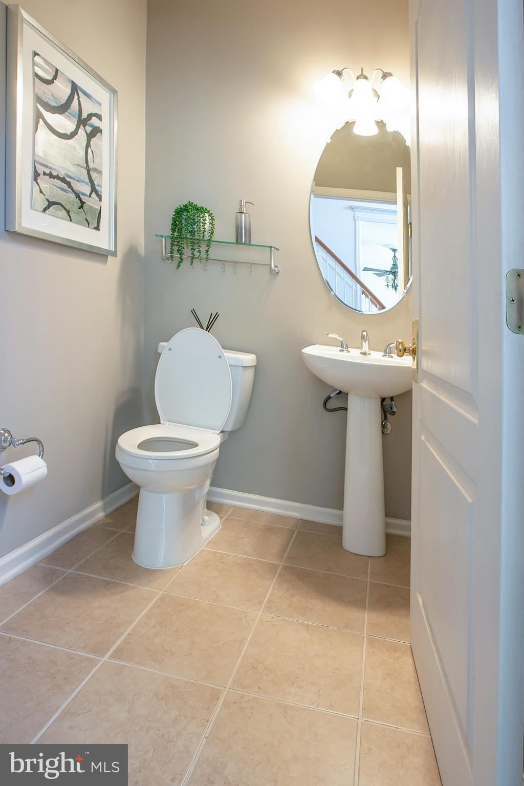 LOUDOUN VALLEY ESTATES - Residential