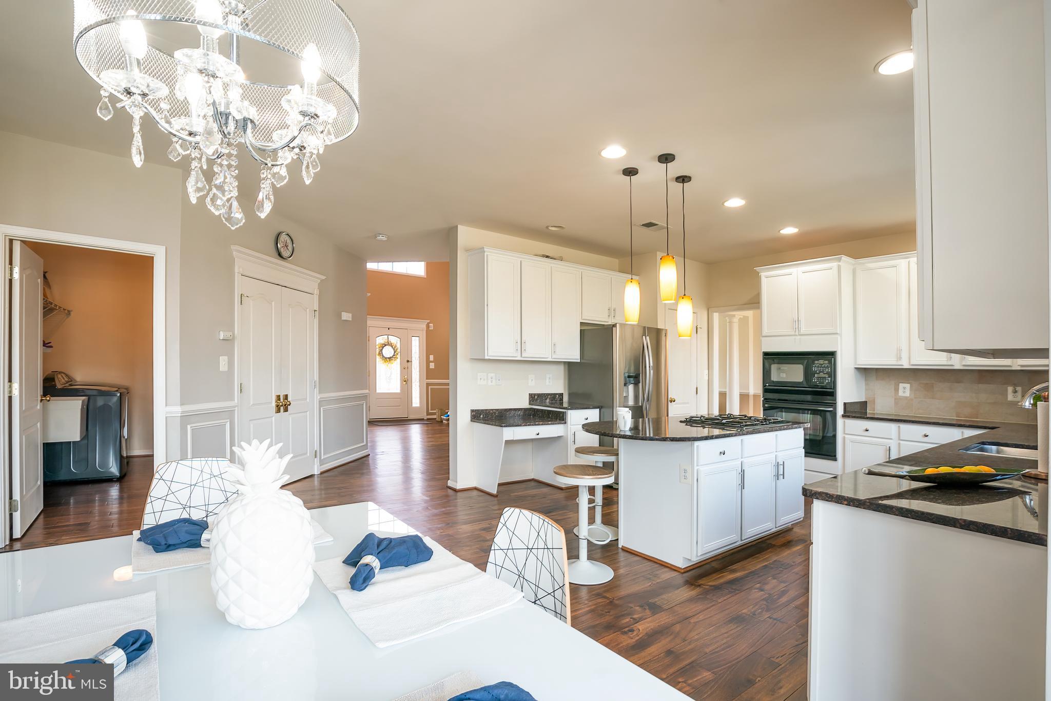 LOUDOUN VALLEY ESTATES - Residential