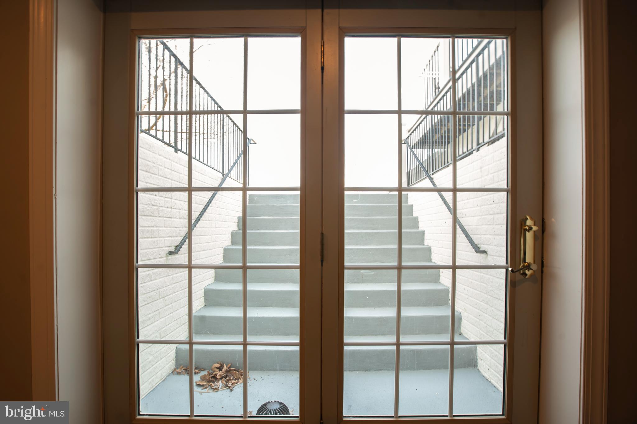 LOUDOUN VALLEY ESTATES - Residential