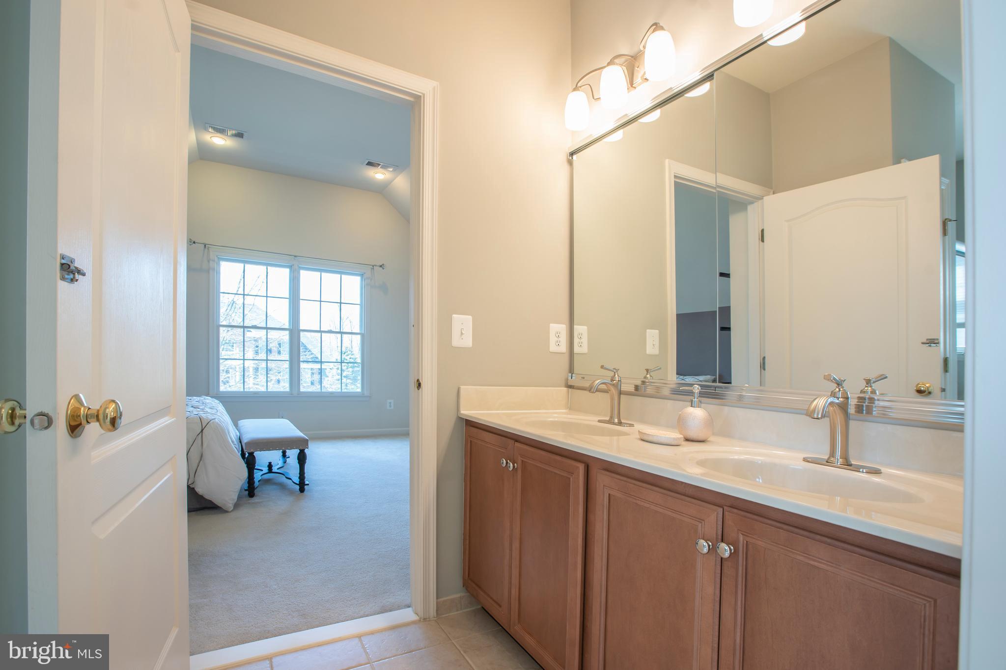 LOUDOUN VALLEY ESTATES - Residential