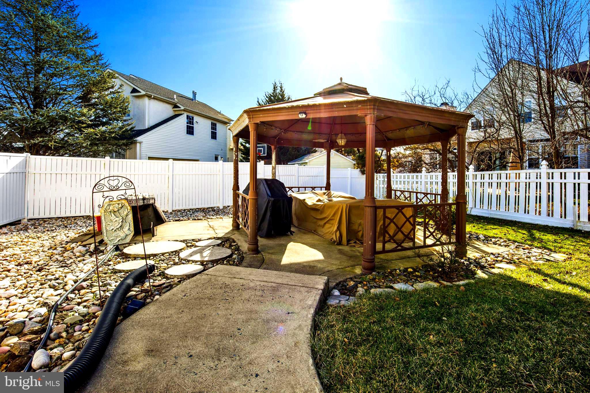 WOODFIELD ESTATES - Residential