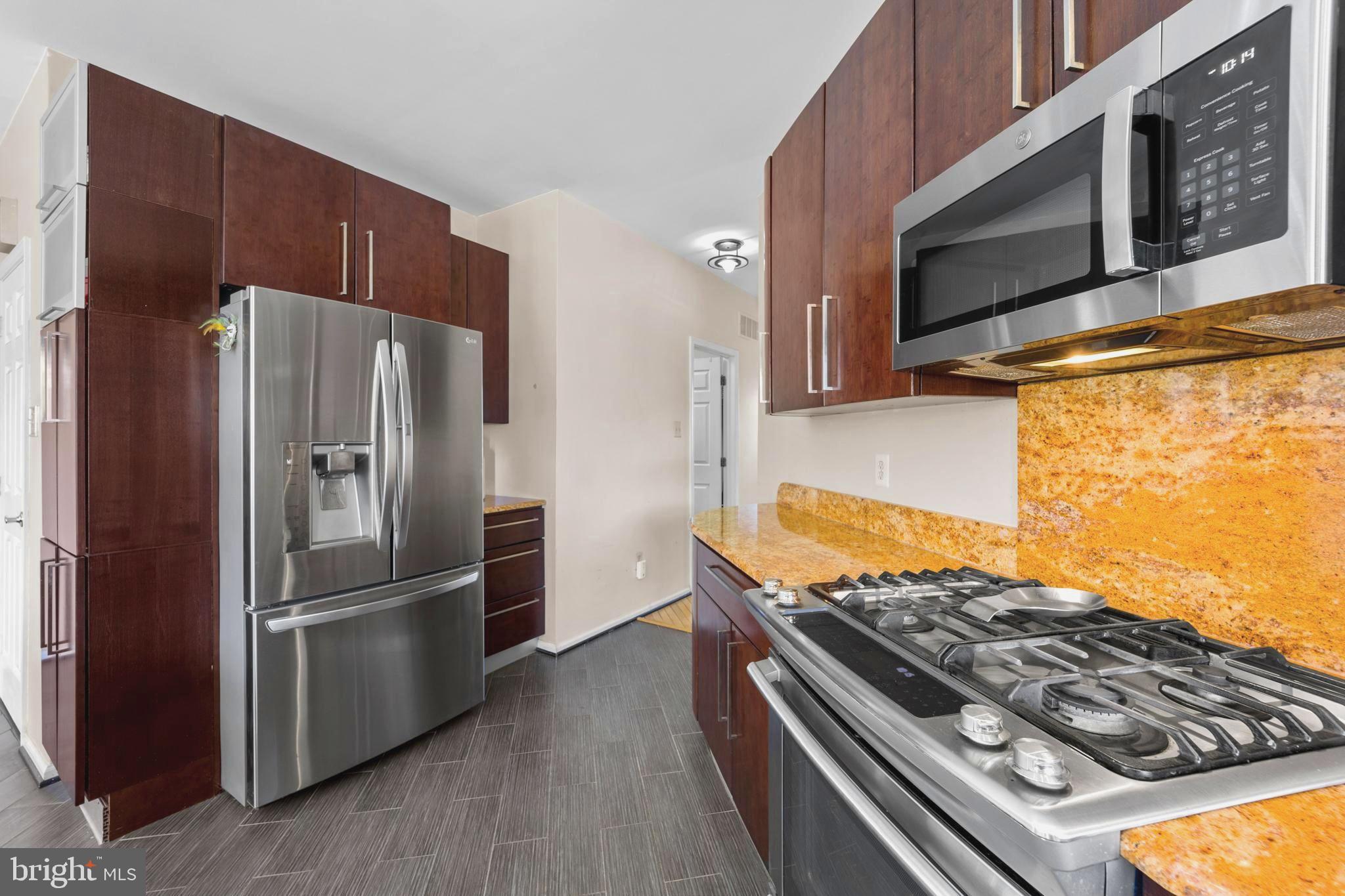 WOODFIELD ESTATES - Residential