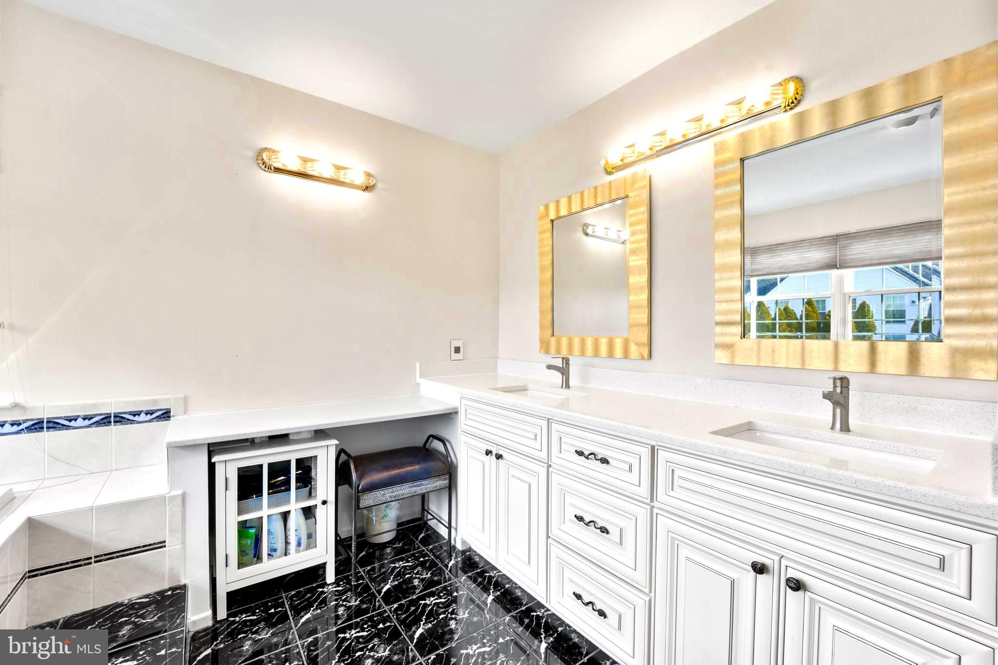 WOODFIELD ESTATES - Residential