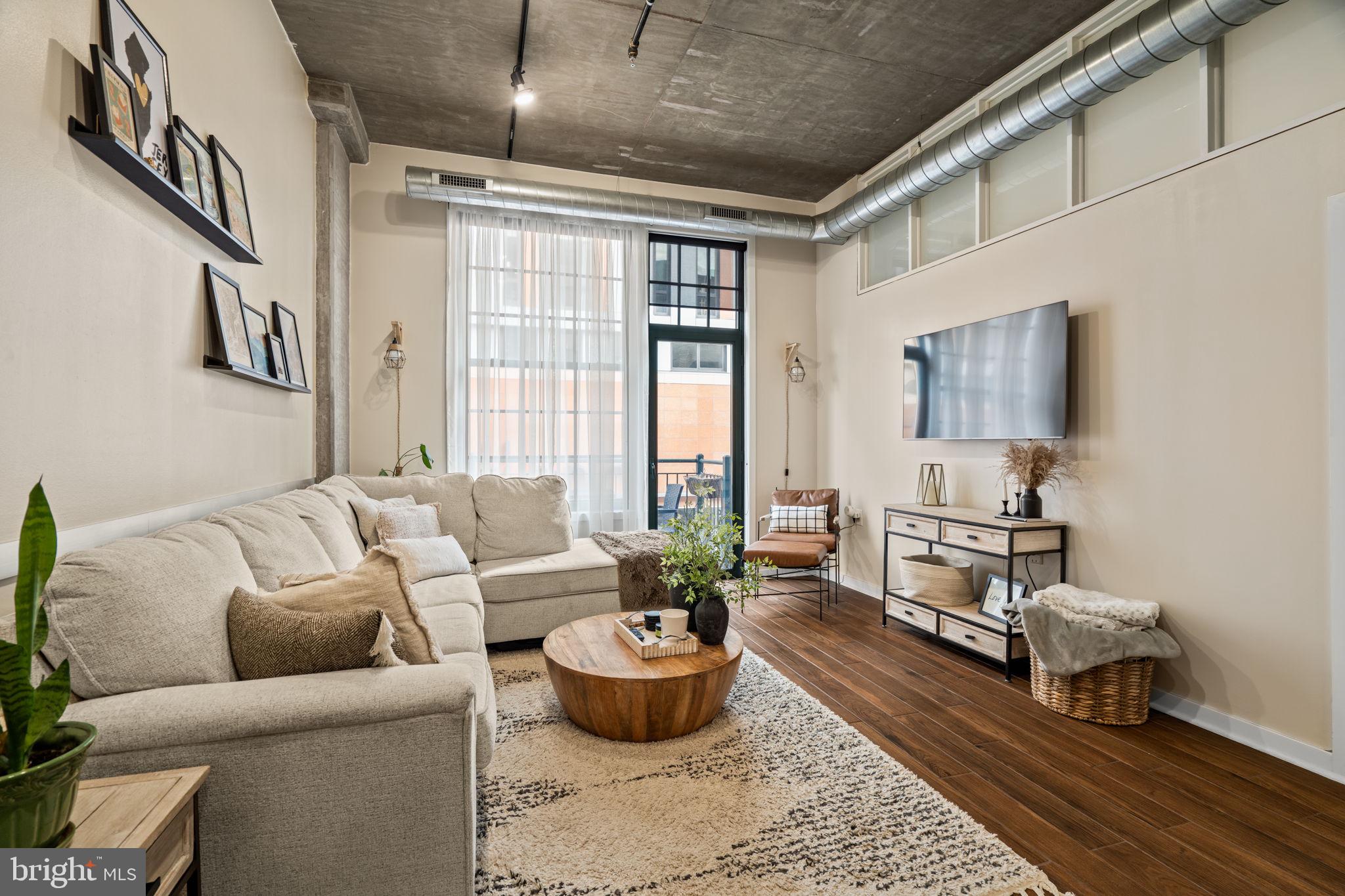 112 N 2ND STREET 5B2