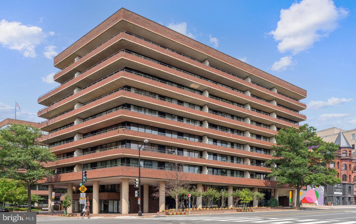 2555 PENNSYLVANIA AVENUE NW 408