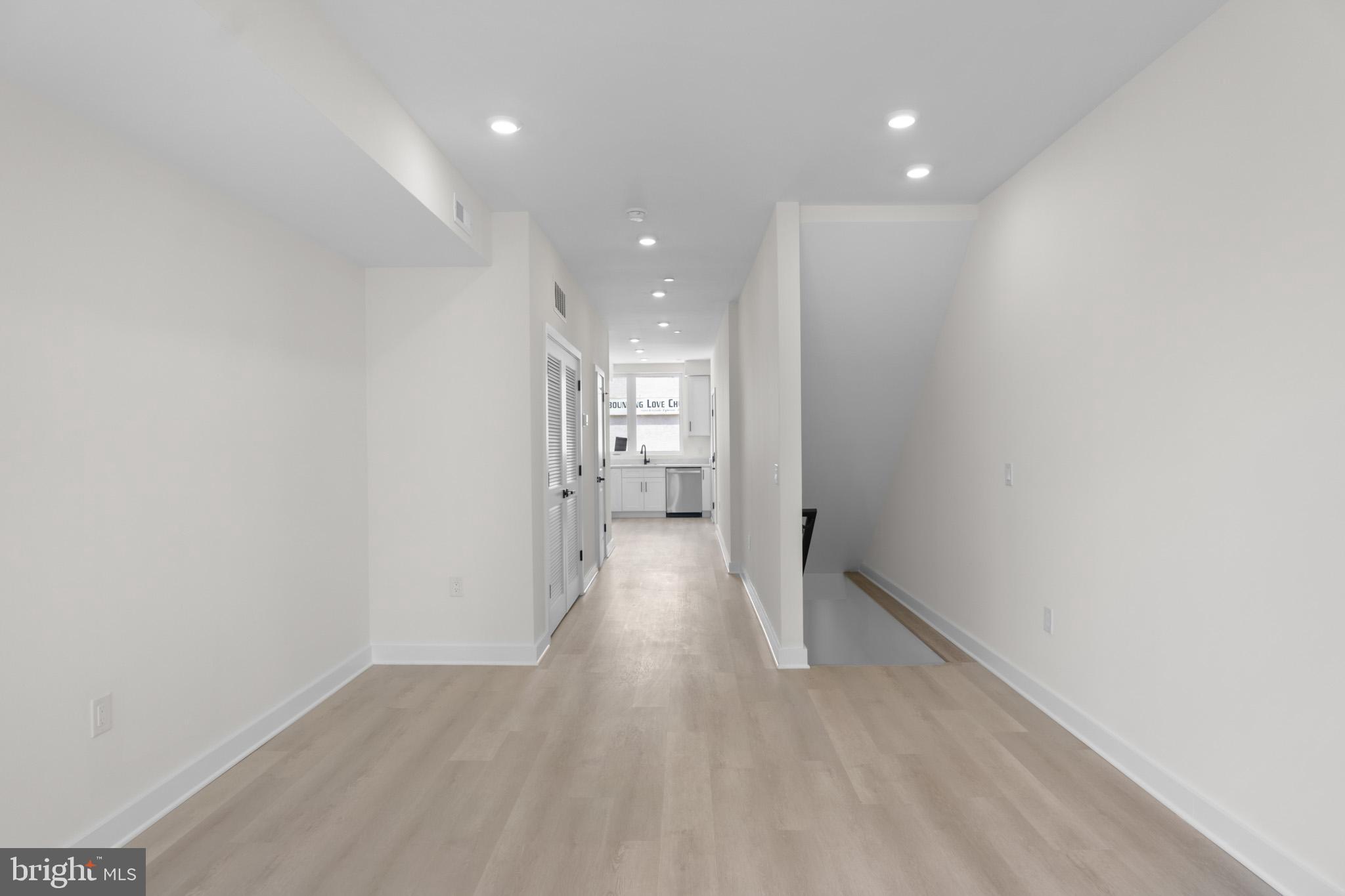 NORRIS SQUARE - Residential Income