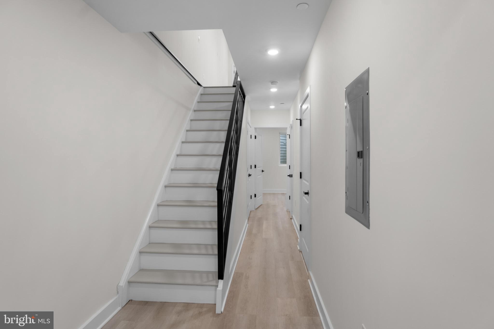 NORRIS SQUARE - Residential Income