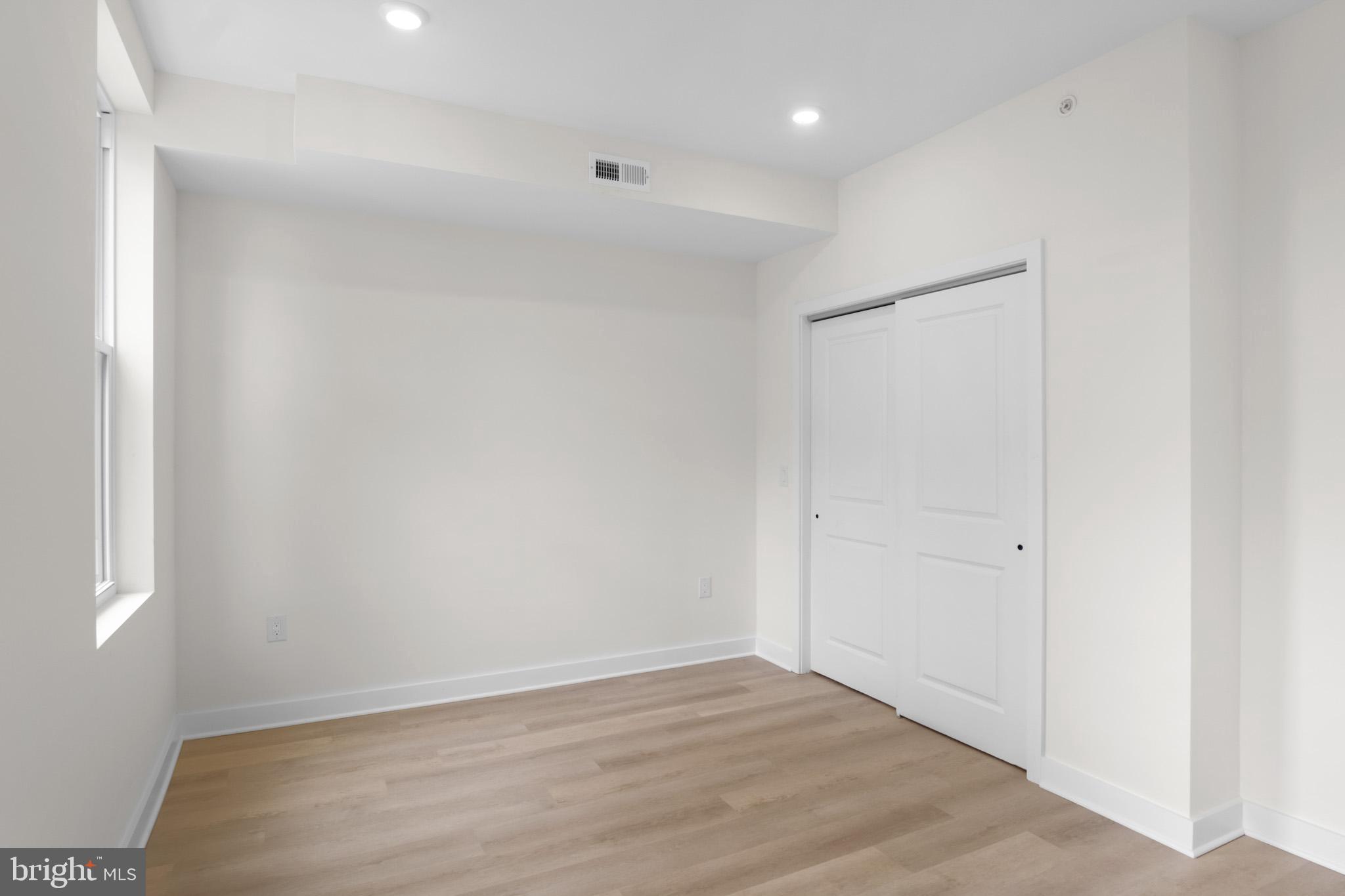 NORRIS SQUARE - Residential Income