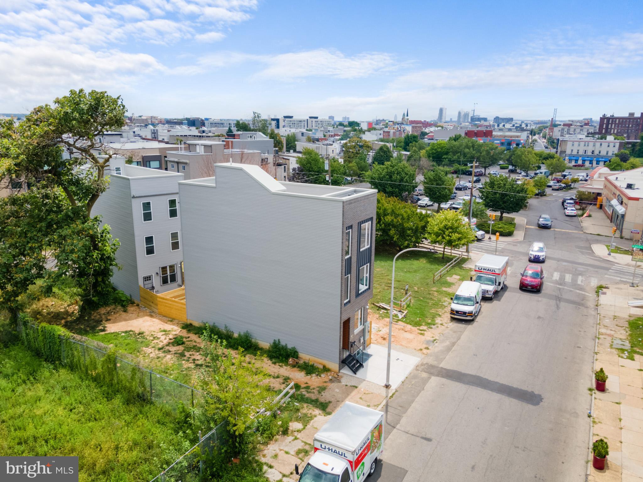 NORRIS SQUARE - Residential Income